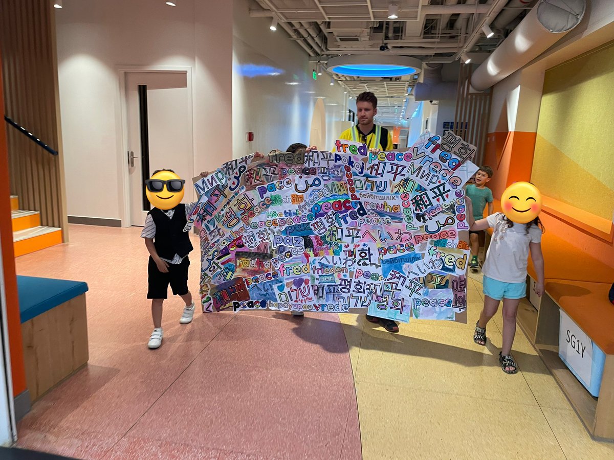 ElizabethSames's tweet photo. As part of @WAB_LIVE’s Peace Day Celebration, SG1 students participated in activities to help them curate a peaceful community! Students honored their Mother Tongues by creating a Words for Peace Mural and coconstructing a peaceful “SG1 Community” City. ☮️🇨🇳💬
#PeaceDay2023 https://t.co/vZR56Cw0OZ