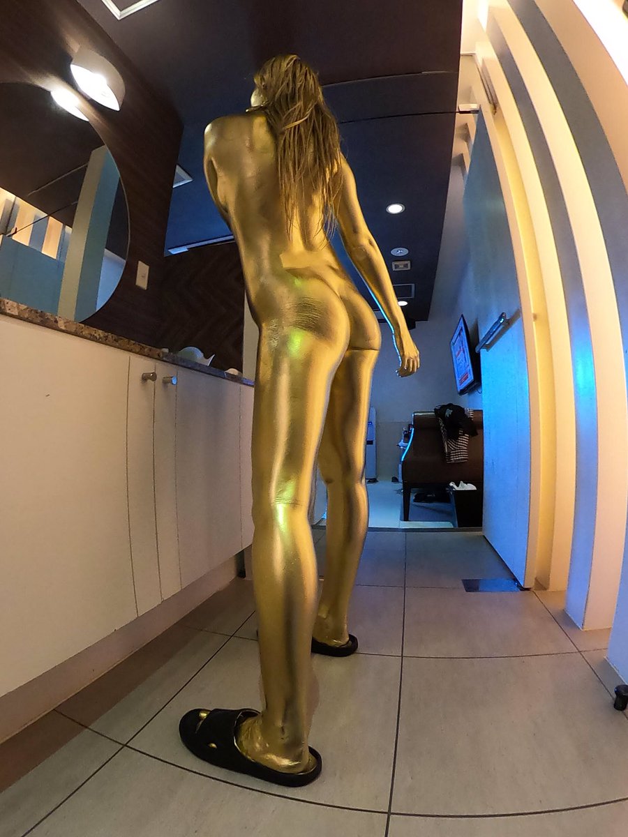 synn22874011's tweet photo. 前ツイートが300イイね達成しましたので(しかも僕史上最速)、昨日の【高身長】さんの別ショットを公開！！スタイルの良さ伝わるかな〜(● ˃̶͈̀ロ˂̶͈́)੭ꠥ⁾⁾
#金粉　#モデル募集　#messy https://t.co/gEM74tSOEu
