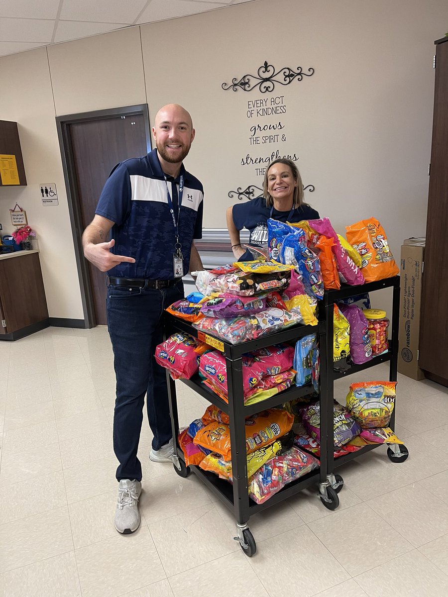 Forgot to mention this last night… But THANK YOU PARENTS! Our last-minute candy drive was a HUGE success! Thank you for supporting your students and OIS staff! Our students had candy to pass out the entire parade and it all thanks to your support💙