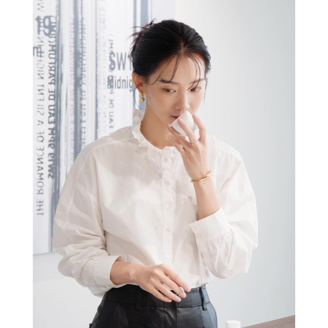 gyoeuls's tweet photo. 230921 hyunbeenshin instagram update
"#SW19Fragrance #journeytothemoments #SW19GAROSUGIL" https://t.co/oyFq86wYHA