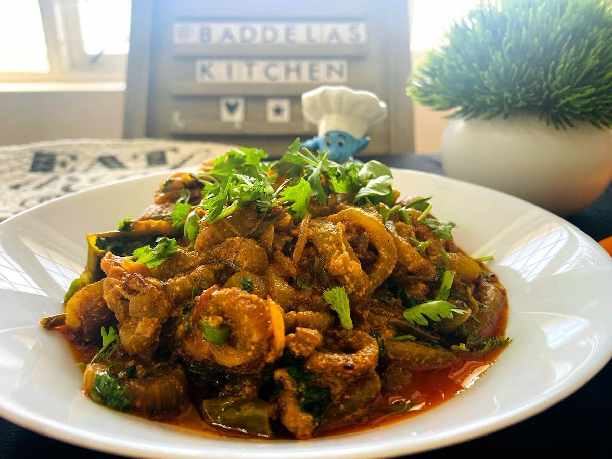 baddelaskitchen's tweet photo. The Ultimate 10-Minute Snake Gourd Curry Recipe for a Busy Day! 

For Written Recipe: https://t.co/wPGrAGeD5e

#delicious #like #share #Foodie #yummy #RecipeOfTheDay #quick #EASY #spicy #snakegourd #snakegourdrecipes #snakegourdcurry https://t.co/0FoaUxULk9