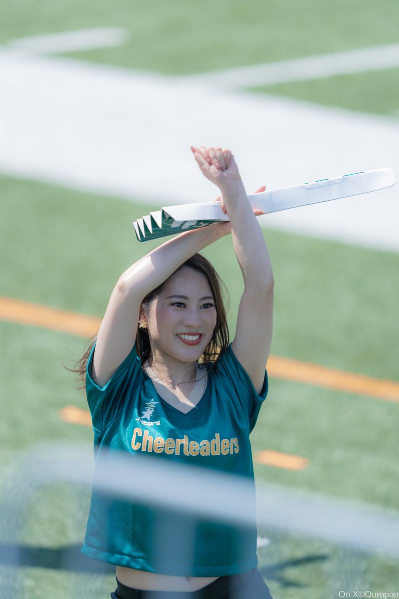 Quropan's tweet image. アメフトの最終戦はダウン着て撮っていた気がする🤔
シーズンは短いのに、夏から冬までギュッと詰まってます。
#jstarsチア
#TRIAXIS
#jstars