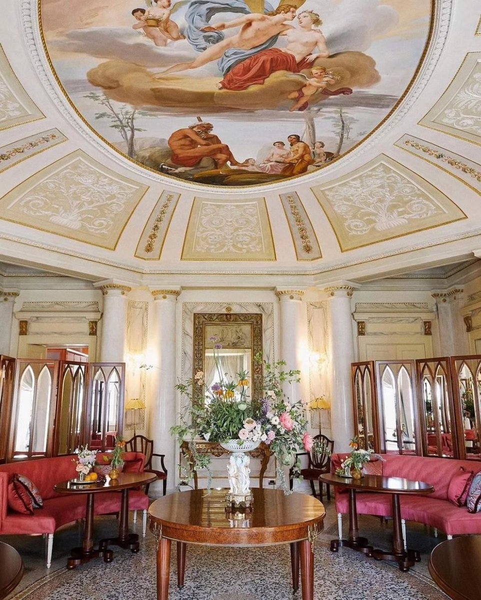 The best hotel in the world 2023 is on Lake Como!
Discover #PassalacquaLakeComo

#lakecomocb #lakecomo #lakecomoevents #hotel #worlds50besthotels