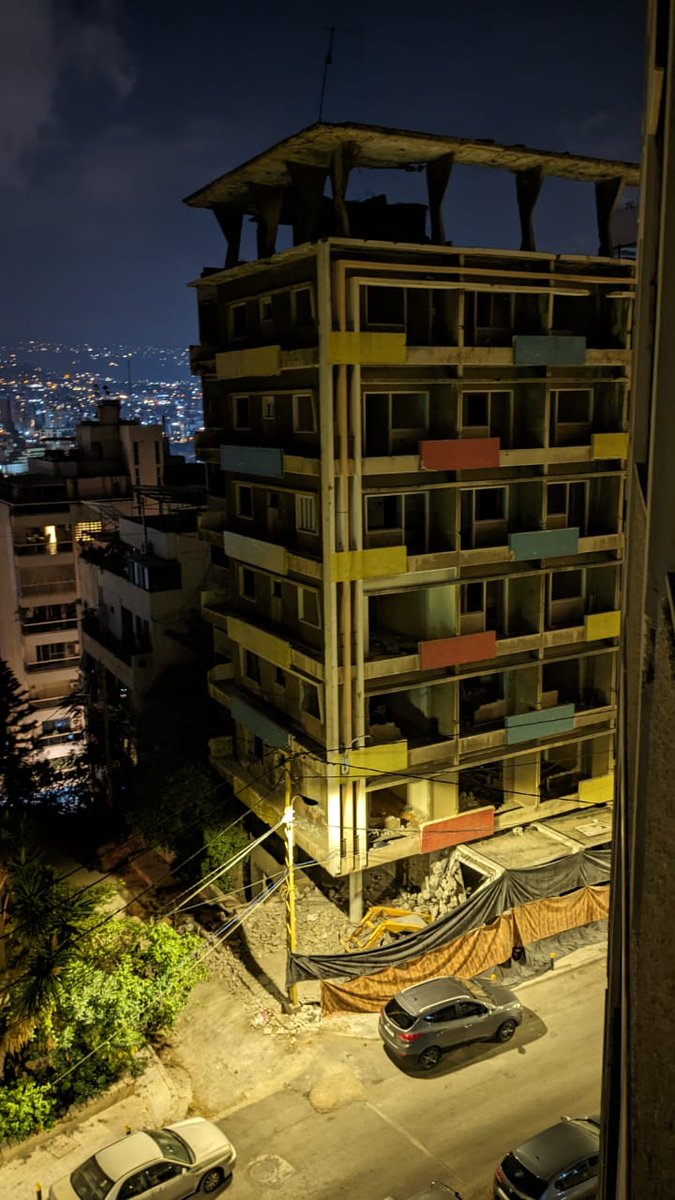 Cbaoun's tweet photo. This iconic modern #heritage building in Sioufi is currently being demolished. Neighbours say things are moving pretty fast. It seems the Minister of Culture gave his approval. Such a shame...
#Beirut https://t.co/yqEYh9HsUP