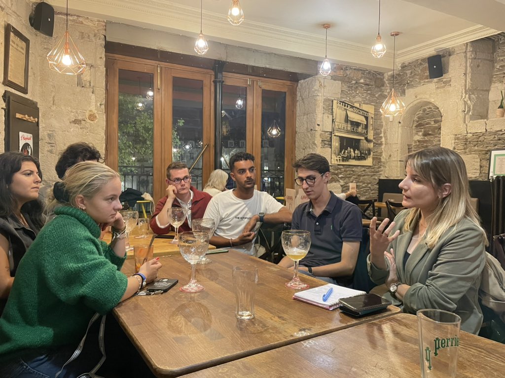 Une rencontre et des échanges très enrichissants hier soir avec <a href="/plangloiss/">Pauline Langlois 🇪🇺</a>, adjointe à la Maire de #Nantes en charge de la #Jeunesse !

Avis aux #nantaises et #nantais, pour ne pas rater nos prochains #événements, n’hésitez pas à nous suivre sur Instagram (@lesengagesnantes) ✊🏼