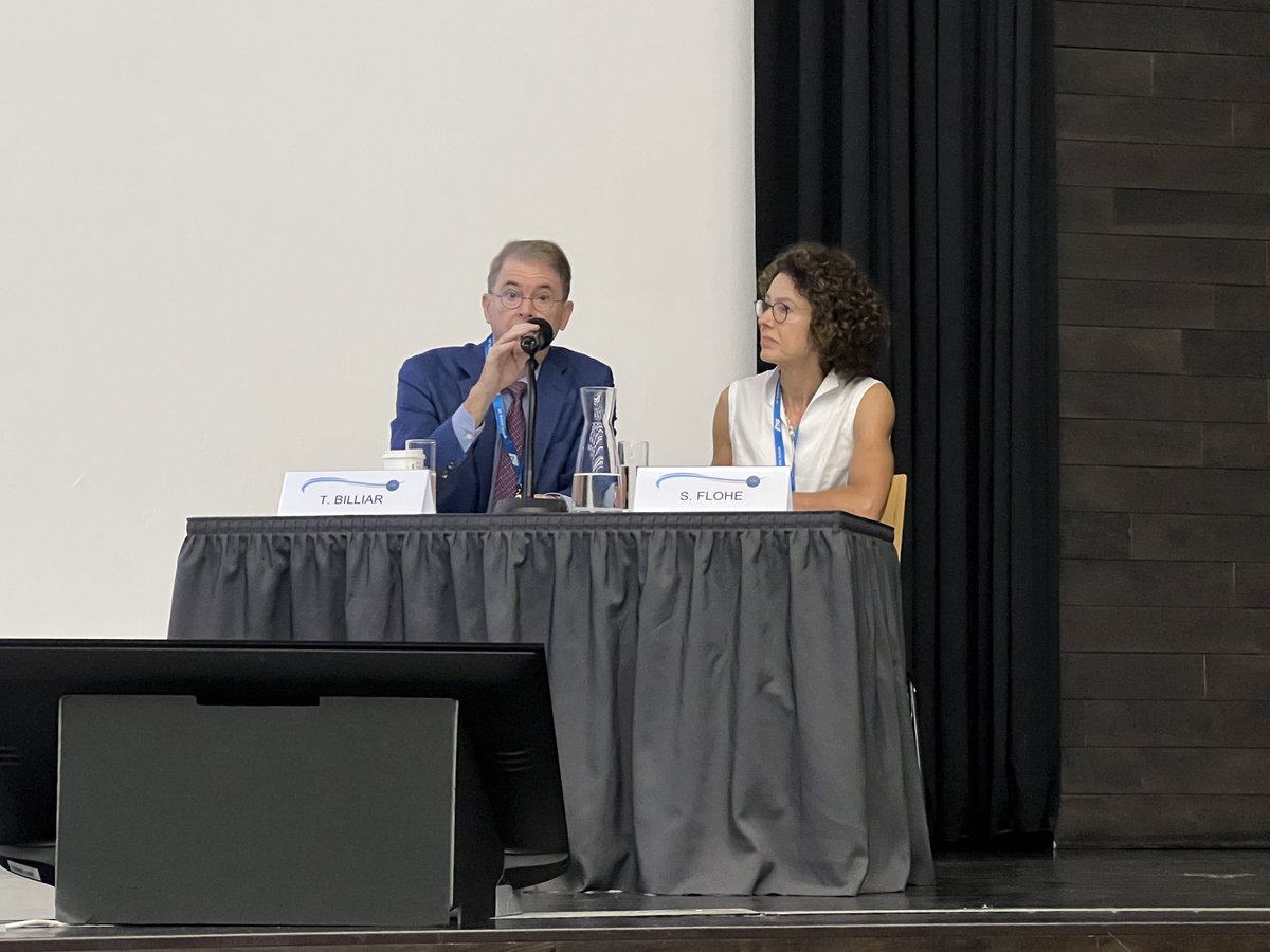 ⁦<a href="/EUShockSociety/">ESS</a>⁩ Tim Billiar and Stefanie Flohe opening first session pathomechanisms of@critical care illness