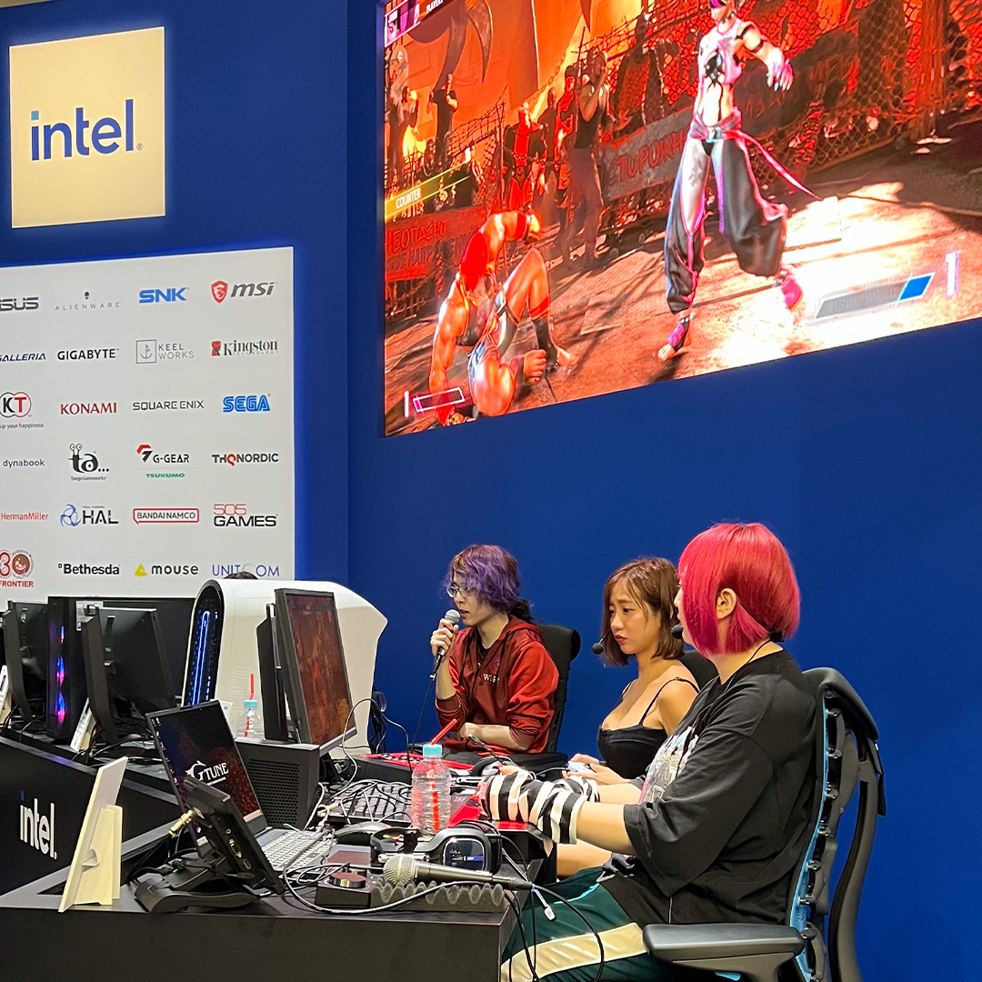 #インテル ブースのステージでは、TeamWE-R1 所属のプロゲーマー トラボ氏による『ストリートファイター6』のイベントを開催中です！#TGS2023