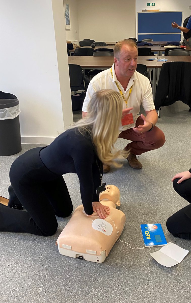 NorthChadderton's tweet photo. Our year 13 students received first aid training from #FlatStanFirstAid this week. The students participated in CPR and defibrillator training taking away some vital lifesaving skills! https://t.co/HWvuqGGZ8t