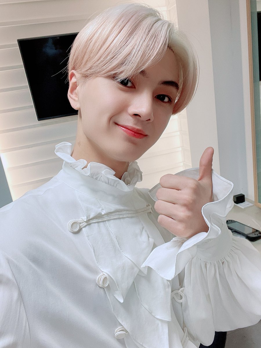 voidzweb's tweet image. ㅤㅤ
ㅤ     /\___/\
ㅤ     ꒰ ˶• ༝ - ˶꒱ 　     𝚗𖦹𝚋𝐥e𝑠𝑠𝕖𝚍 𝚟𝕒𝐦𝚙𝑧
ㅤㅤ./づ =͟͟͞͞   ♡         𝚗𝕖𝐰 バカ ✪ u𝚙𝚍𝕒𝐭e
ㅤㅤ