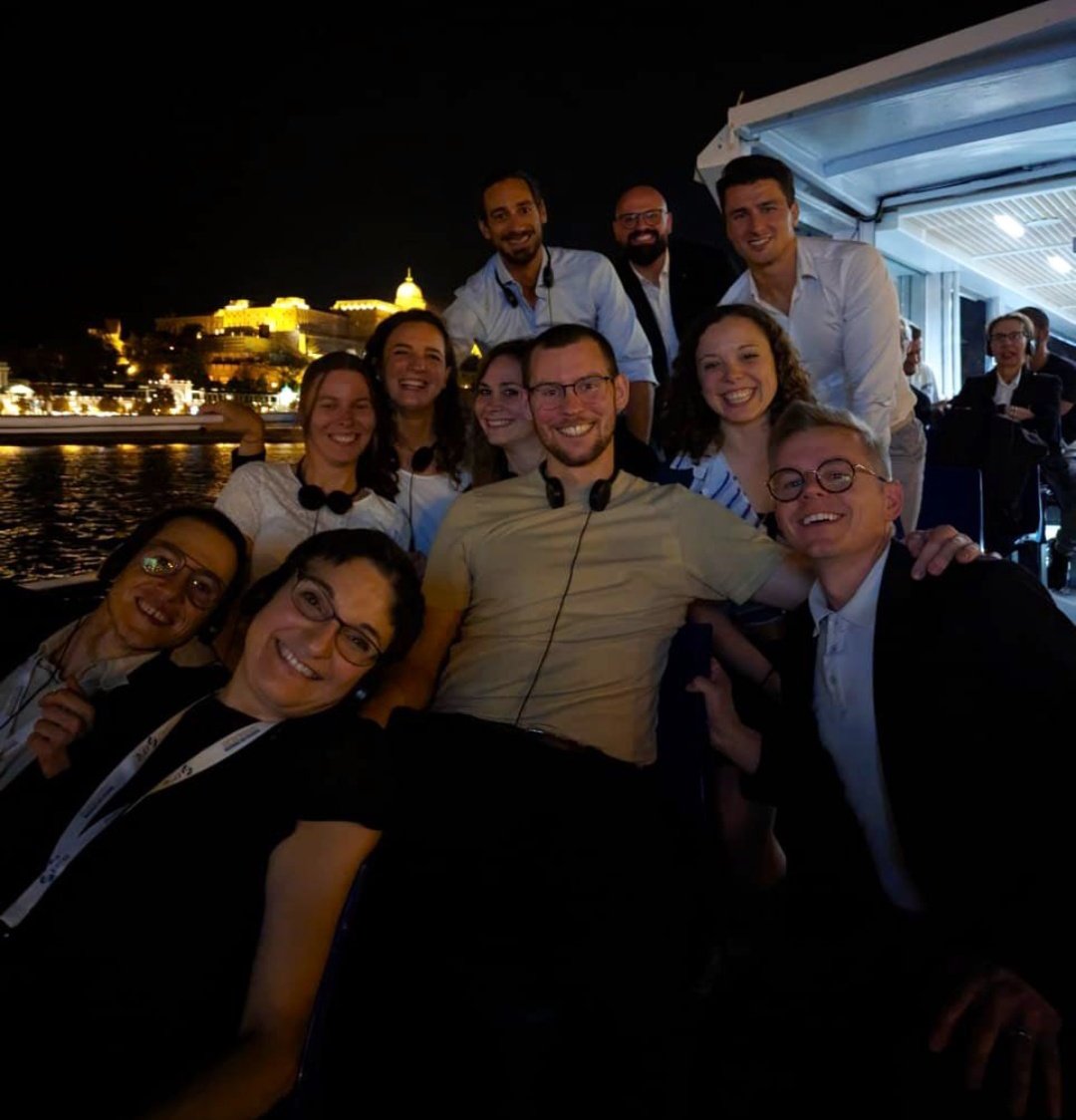What a first day we had at #EFIC2023 , talking about #migraine in a workshop with such colleagues, @kerstin_luedtke , @JohannaRumenapp , and @_edinaszabo!
... and a great end with @CNAP_AAU colleagues on the Danubio to see the beatiful Budapest! @EFIC_org