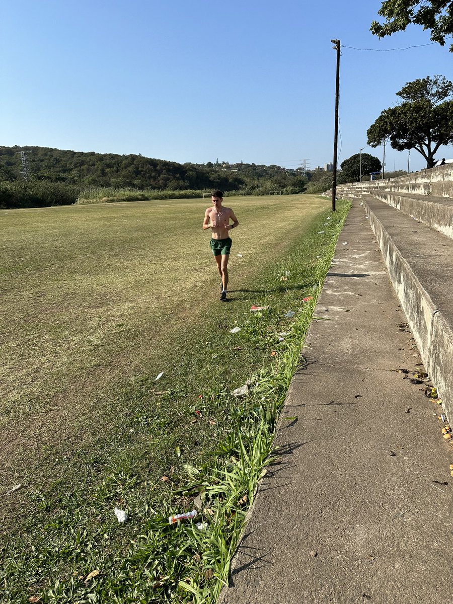 Stop doing junk miles. 
You wasting everyone’s time 
🏃🏻‍♂️💨☀️
#SocialRunnersClub