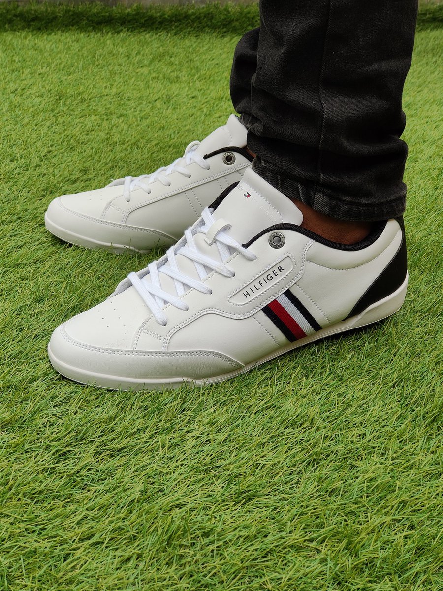 anto_general254's tweet image. Item: Tommy Sneakers 
🔹Price:Ksh 3,699
🔹Contact: 0719 319187📞
🔹Sizes: 40,41,42,43,44,45
🔹Hurry while stocks last
🔹Delivery charges apply outside Nairobi CBD
#shopforless