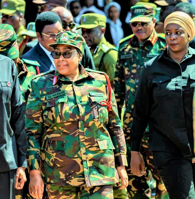 MussaIsmaelBadi's tweet image. #StrategicDefence
CIC.@SuluhuSamia 
         @jmkikwete 
         @DrHmwinyi 
         @DrTaxs 
"Mwaka 2014, Tulishauri au Tulipendekeza; #DF na #DRT ziiuganishwe katika Kurugenzi ya Utawala, na Tuondowe, 'Sera' ili Kuendana na sasa."
@WazirSalum
@JSimbachawene @MilanziGaudence