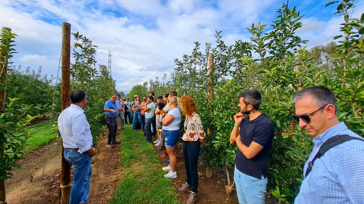 Robs4Crops tweet media