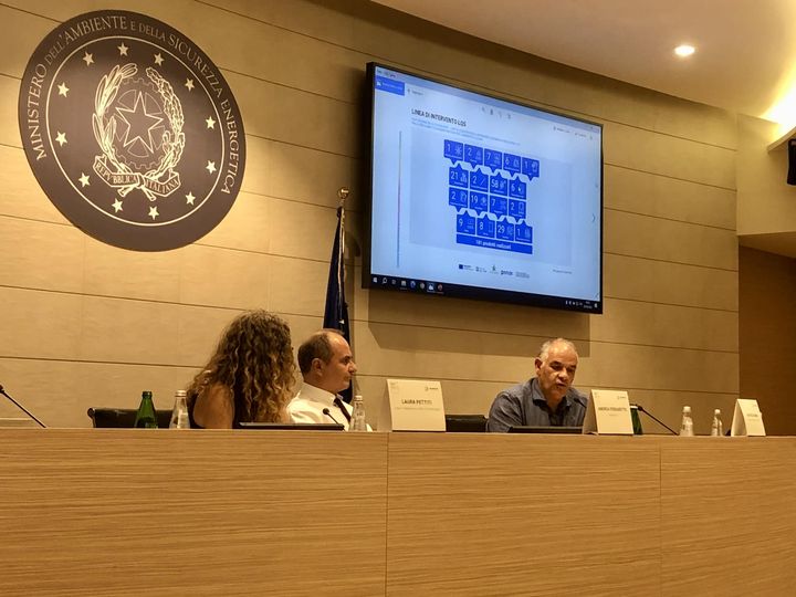 Luigi Dell’Anna - Direzione Ambiente Regione Lazio - durante la sessione dedicata alla gestione delle procedure nei siti #Natura2000, condivisa con Laura Pettiti, ha raccontato l’esperienza della replicazione di due buone pratiche della Piattaforma delle Conoscenze - Linea LQS.