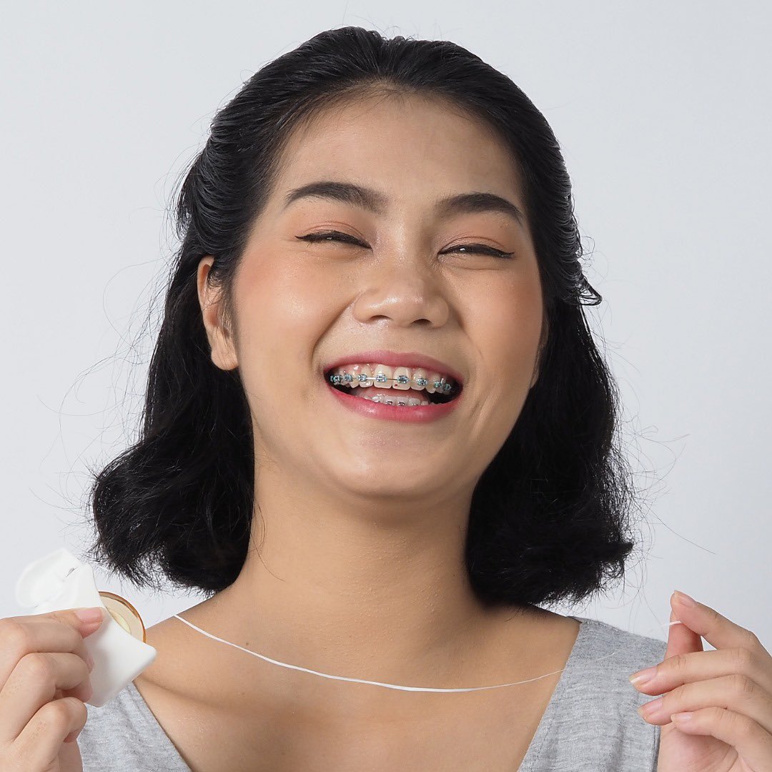 Caring for your braces is essential for a beautiful smile and successful orthodontic treatment.

Remember, proper care ensures your treatment stays on track. If you have questions or need guidance, we're here to help! 😁 

#BracesCare #Orthodontics #DentalTips #HillsDentalStudio