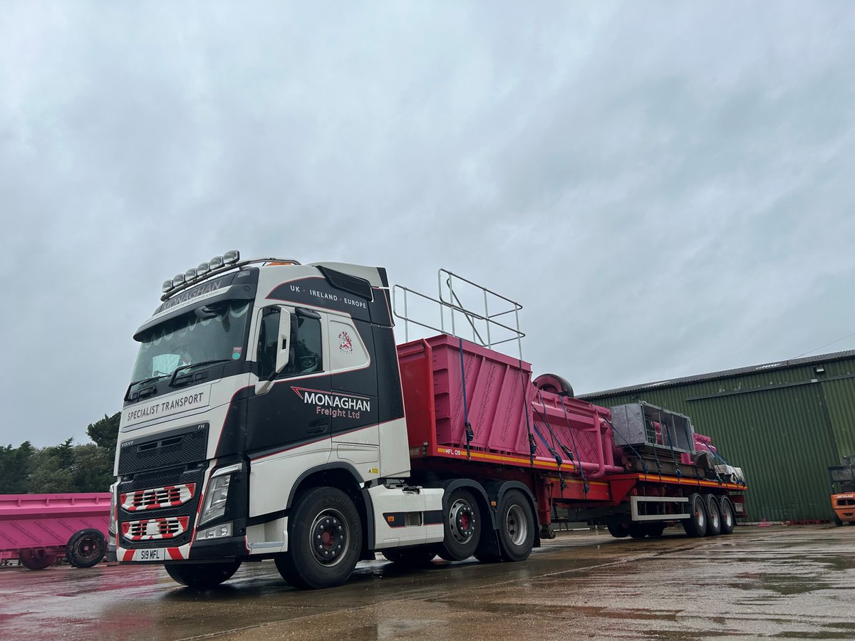 PremierPits's tweet photo. Another one on the way! 😅 #PremierPits #TheOriginalSteelPit #UKsNumberOne #GarageEquipment #Workshop #HGV https://t.co/c0qquJinxs