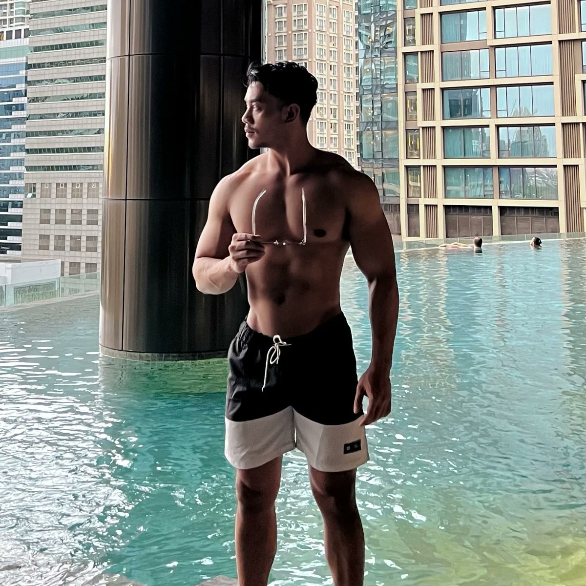 mrvvip's tweet photo. Filipus Adimas shirtless on pool snaps. #selebwatch https://t.co/7ykxDt4wJ5
