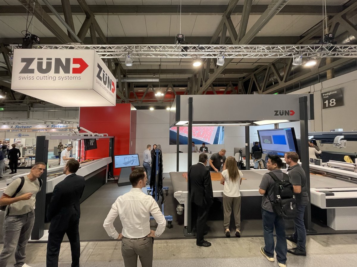 ZundCutter's tweet photo. Impressions from the Zรผnd booth at the SIMAC in Milan ๐ฎ๐น
๐ Hall 18, booth L08
#zundcutter #simac2023 #leathercutting #leatherprocessing https://t.co/kxm6toh15A