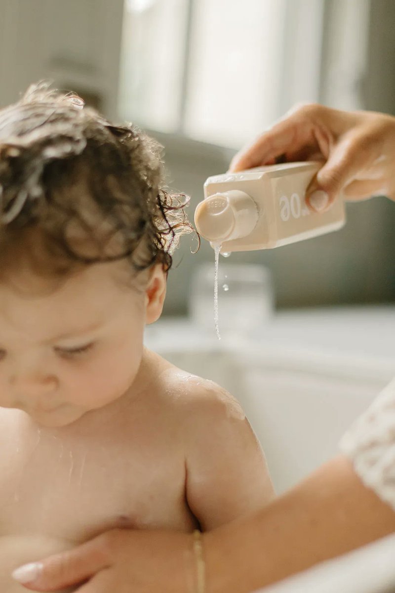RoeWellness's tweet photo. Available TOMORROW! An all-new clean and gentle hair &amp; body wash https://t.co/7suy56efBh