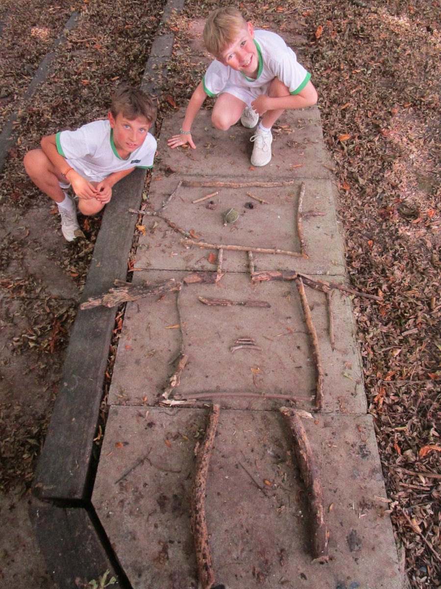 SJBWindsor's tweet image. Inspired by international artist and sculptor #andygoldsworthy, Year 5 have been using their time in Forest School to create their own artworks using natural materials they found in the woods. 

#stjohnsbeaumont #sjbwindsor #forestschool #outdoorlearning