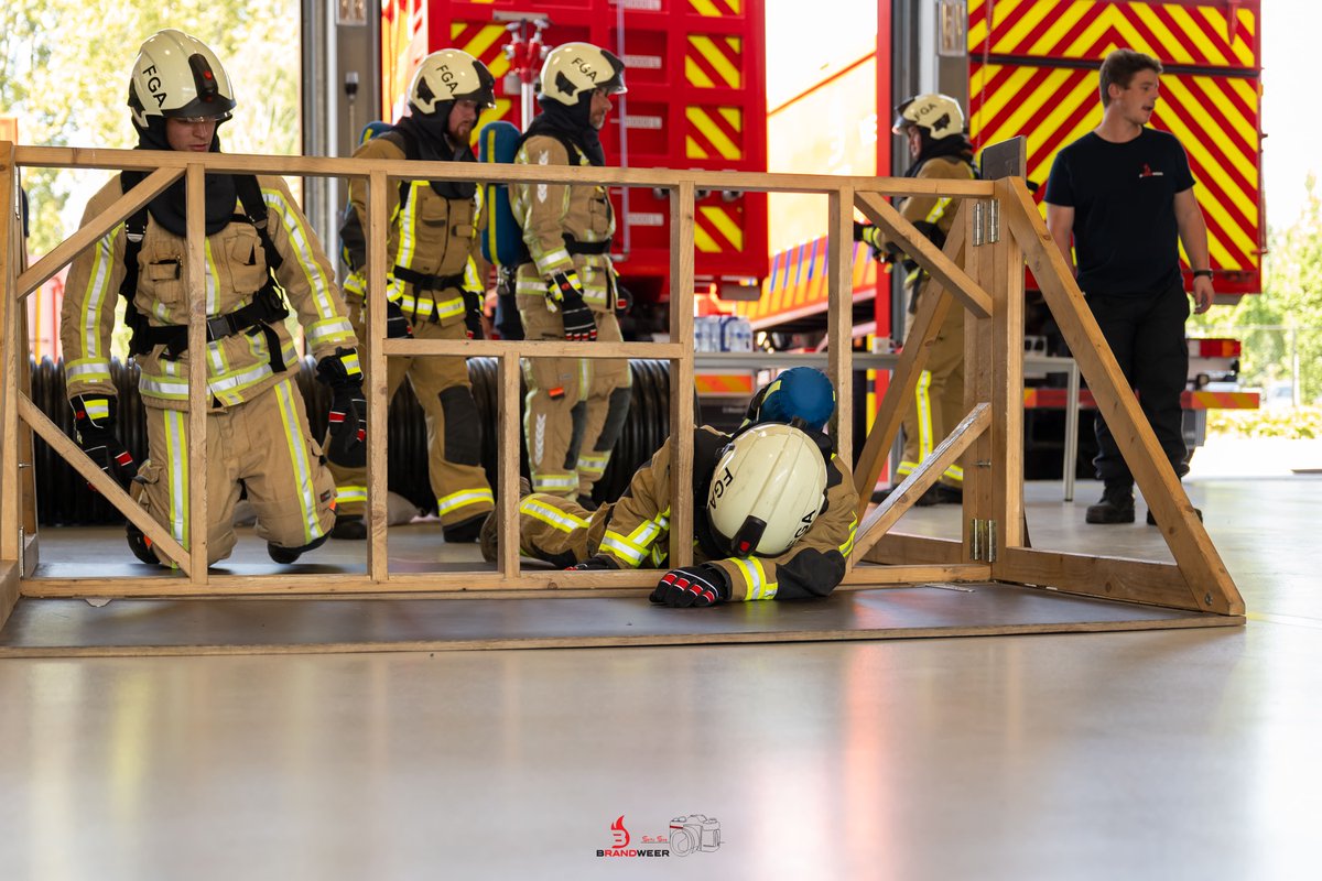 🔥Whoppa!

🤩Op zaterdag 9/09 proefden meer dan 20 enthousiaste deelnemers van het brandweervak. 

📢 De laatste sessie van dit jaar staat gepland op 30/09 in Zoersel. Interesse? Registreer je nu via ow.ly/ETzZ50PL3nZ

📸 Seth Sas

#wijzijnbrandweerzonerand #fusievankracht