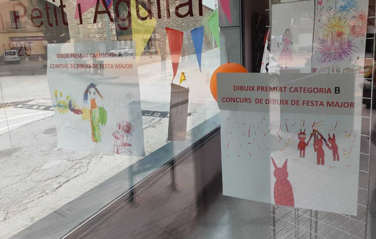 AjSFCodines's tweet photo. ✏️ Els dibuixos premiats i dels participants del Concurs de Dibuix "La nostra Festa Major" #FMCodines23 estan exposats a la Biblioteca municipal #santfeliudecodines fins a final de setembre.
👏👏 Gràcies als infants i les seves famílies per participar-hi!
#sfc182 #sfcFM https://t.co/oAOzlZ178Q
