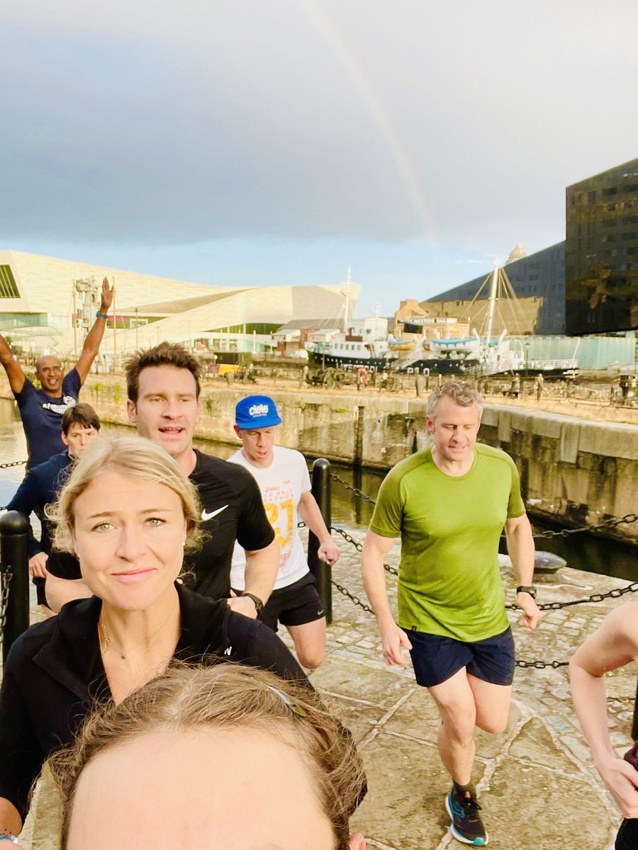 BritOrthopaedic's tweet photo. What a turn out for the morning run!!Fantastic start to the 3rd day of #BOAAC23 #orthotwitter https://t.co/GIeqgwvE6X