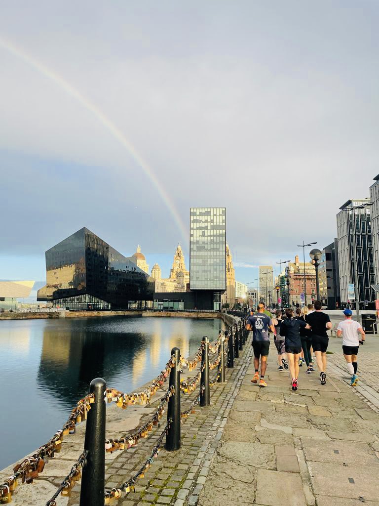 BritOrthopaedic's tweet photo. What a turn out for the morning run!!Fantastic start to the 3rd day of #BOAAC23 #orthotwitter https://t.co/GIeqgwvE6X