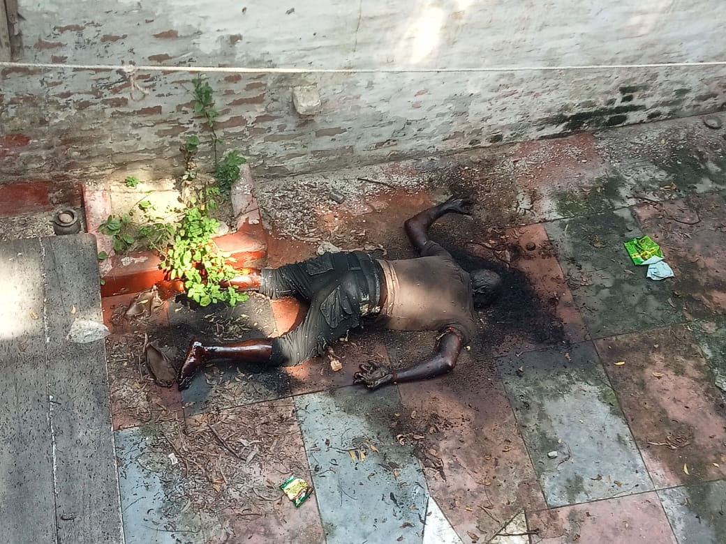 tivari_unnava's tweet photo. @Uppolice अचलगंज थाना प्रभारी की घोर लापरवाही से हुआ युवक का मर्डर थाना प्रभारी ने नहीं लिख रहे थे अपहरण का मुकदमा दर्ज की थी गुमसुदगी जब कप्तान की चौखट के आदेश के बाद कल दर्ज हुआ अपहरण आज मिली लाश @unnaopolice @adgzonelucknow @Igrangelucknow @dgpup https://t.co/s57ML3aN9C
