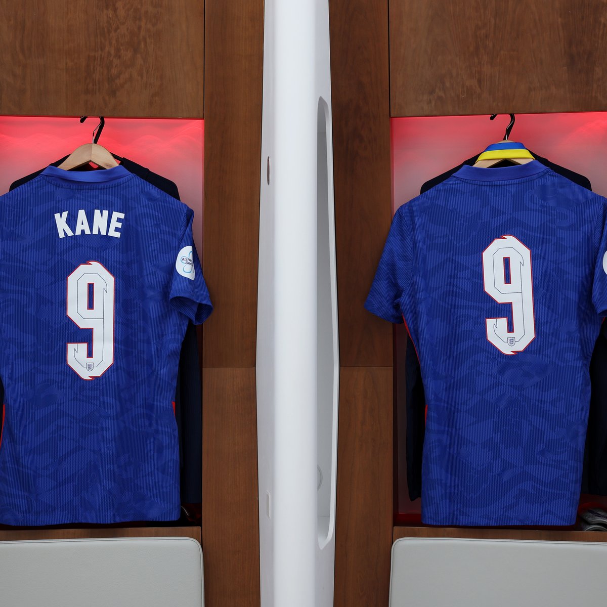 England's tweet photo. Football should be unforgettable.

We’re proud to work with and support our charity partner @alzheimerssoc this #WorldAlzheimersDay. 💙