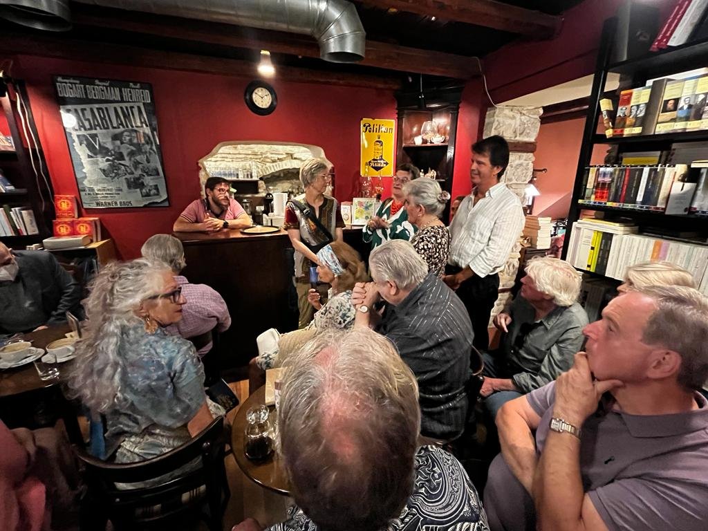 More sights from last night's overspilling event at fabulous <a href="/plousbibliocafe/">Πλους Βιβλιοπωλειο Καφε</a> on Faber, Durrell, Miller &amp; Seferis and how Greece inspired them, beautifully &amp; movingly presented by @TheEvenHand  <a href="/bruceclark7/">bruce clark</a> <a href="/DEGilesWriter/">DavidEvanGilesWriter</a>