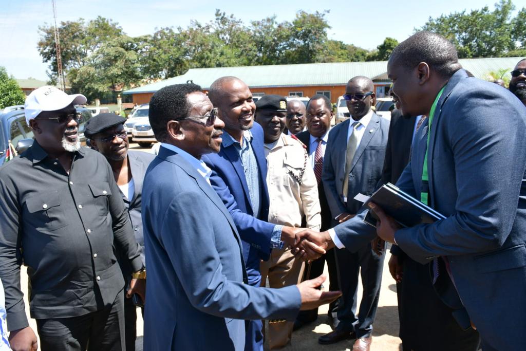HonMoses_Kuria's tweet photo. Arrival in Siaya https://t.co/hhoeQ0EYK6