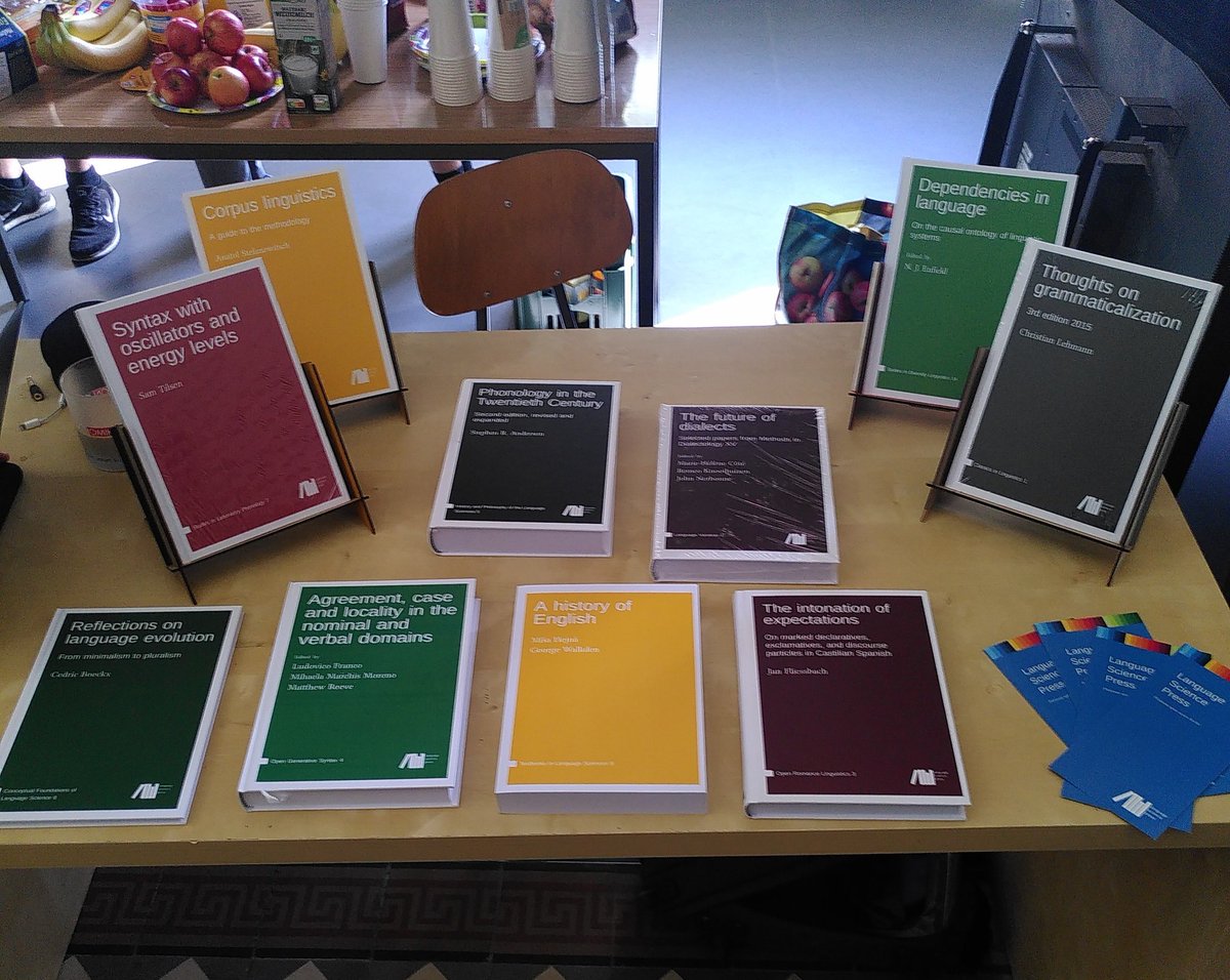 Hiphilangsci (@hiphilangsci@fedihum.org) (@hiphilangsci) on Twitter photo History and philosophy of the language sciences (<a href="/LangSciPress/">@langscipress@openbiblio.social</a>) 😇
langsci-press.org/catalog/series…
#Histlx History and philosophy of the language sciences (<a href="/LangSciPress/">@langscipress@openbiblio.social</a>) 😇
langsci-press.org/catalog/series…
#Histlx