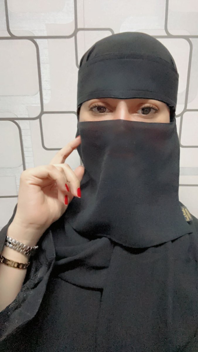كُل الحُب الذي بِداخلي يَتجهُ إليكَ فَقطْ.♥️

İçimdeki tüm aşk sadece sana yazılmıştır.♥