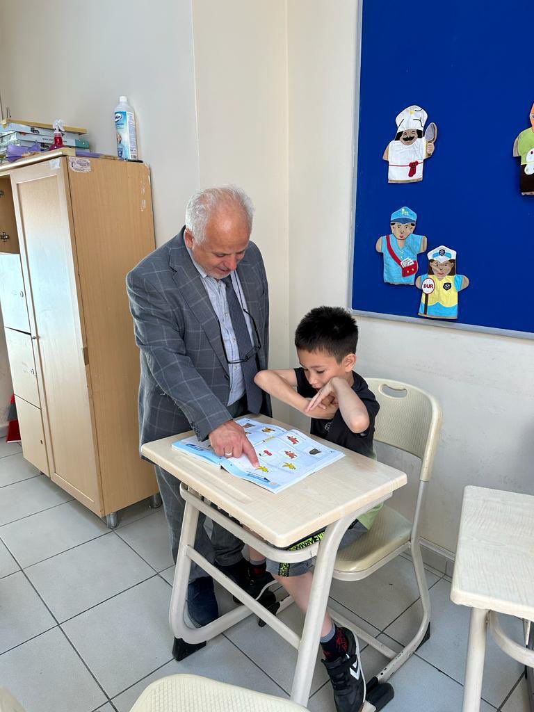 İlçe Millî Eğitim Müdürümüz Sayın Feyzullah Sert Tacirler Eğitim Vakfı Özel Eğitim Uygulama Okulunu Ziyaret Etti.

<a href="/tcmeb/">Millî Eğitim Bakanlığı</a> <a href="/Yusuf__Tekin/">Yusuf Tekin</a> <a href="/istanbulilmem/">İstanbul İl Millî Eğitim Müdürlüğü</a> <a href="/MucahitYentur/">Murat Mücahit Yentür</a> 
<a href="/feyz65/">Feyzullah Sert</a>