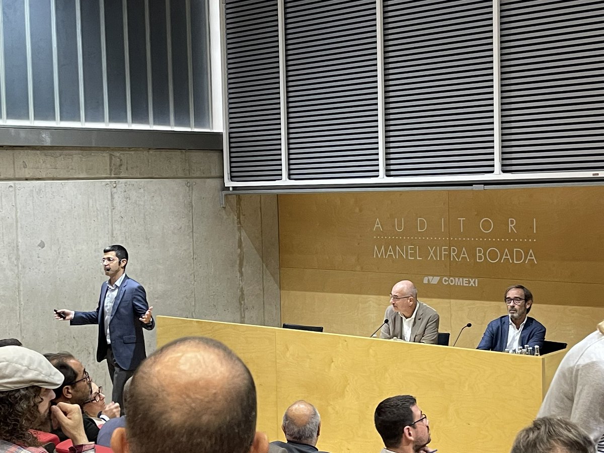 UdGPolitecnica's tweet photo. Avui a l’acte de #3DML el 3DIGITAL MANUFACTURING LAB proposta de futur i estratègica de la @univgirona i @Eurecat_news. Ple absolut al @ParcUdG. #3Dprinting #GREPP https://t.co/Noqed4VHzV