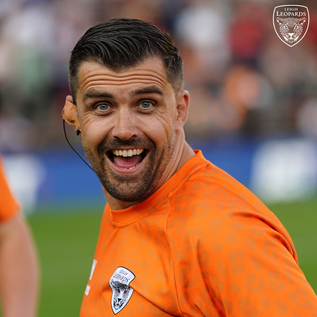 LeighLeopardsRL's tweet image. Happy Birthday to Chris Melling, Head Physiotherapist. 🎉

Have a good day, Mello! 🐆