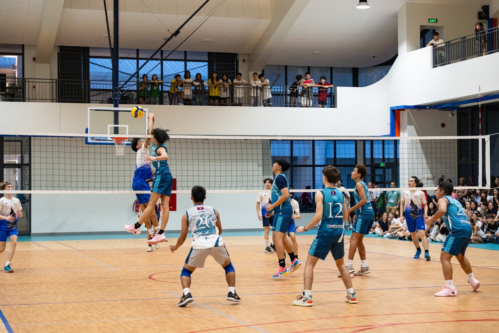 vislaos's tweet photo. π Our #VISDragons brought their A-game to the court during yesterday's VSSA senior volleyball game! ππͺ A huge shoutout to the crowd for their unwavering support and cheers. You truly made a difference! #TeamSpirit #StudentAthletes #VISLao https://t.co/W3bmMrkhDO