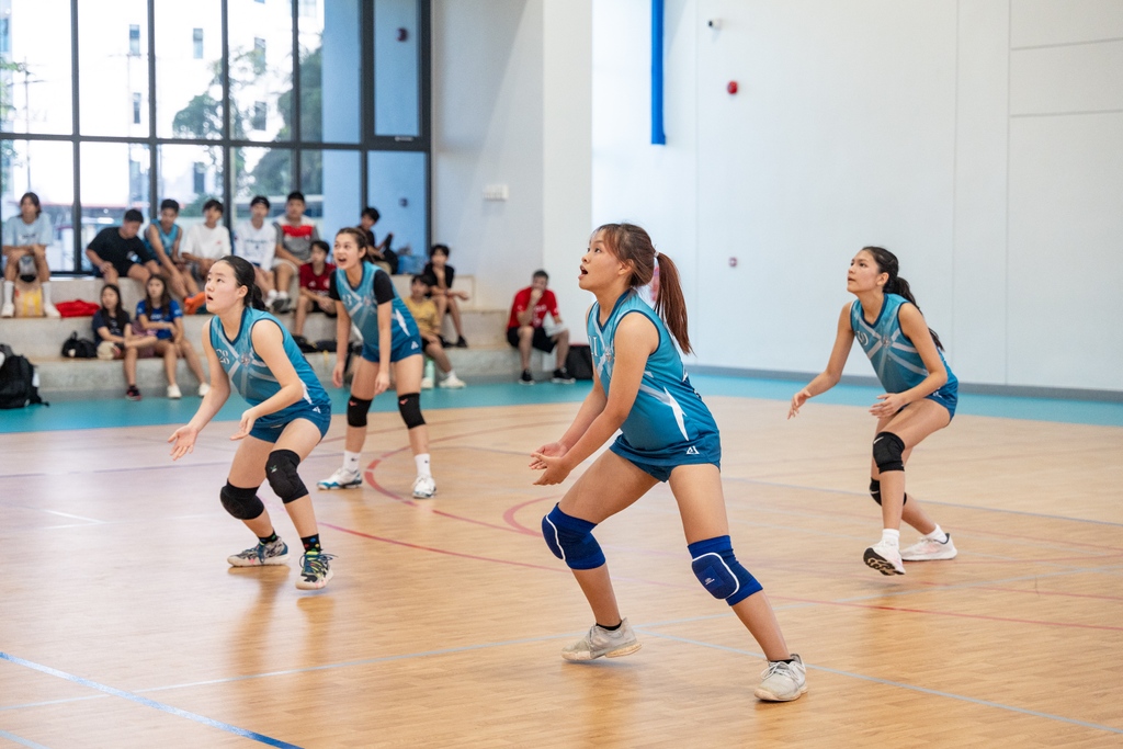 vislaos's tweet photo. π Our #VISDragons brought their A-game to the court during yesterday's VSSA senior volleyball game! ππͺ A huge shoutout to the crowd for their unwavering support and cheers. You truly made a difference! #TeamSpirit #StudentAthletes #VISLao https://t.co/W3bmMrkhDO