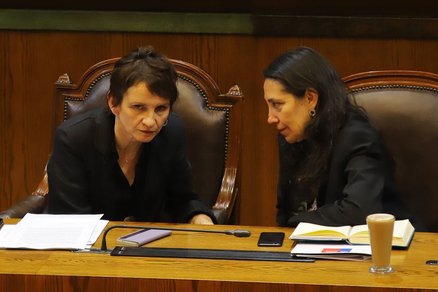 Ley de Usurpaciones: La Moneda se juega el todo o nada y se inclina por un veto que sustituya todo el proyecto. La propuesta que ingresará el Ejecutivo reemplazará todo el texto que aprobaron el Senado y la Cámara lt.cl/abhtj3