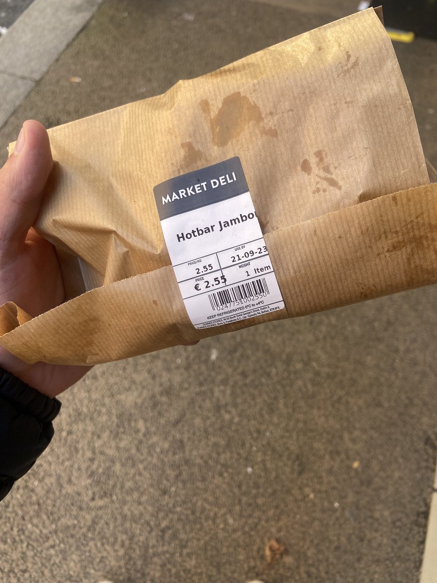 mista_osullivan's tweet photo. The picture on the left is from May, a single jambon was €2.30

The second picture is from this morning, same shop, €2.55!!!!! For a jambon?? I am somewhat of a jambon connoisseur and this has gone beyond a joke

#Justice4Jambons https://t.co/yYjxQlQn9m