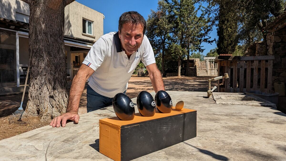 Il a inventé le jeu de pétanque... avec des boules ovales 🤔

➡️ l.leparisien.fr/mYyN