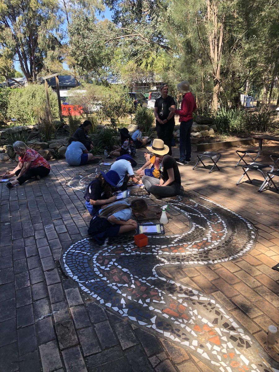 Proud to support 75  Aboriginal students across the network to participate in our Fairfield Network Aboriginal Children’s Day. 
Fabulous day connecting, learning &amp; celebrating culture <a href="/GeorgesRiverEEC/">Georges River EEC</a>.
Thank you amazing committee, principals &amp; staff! 🖤💛❤️
