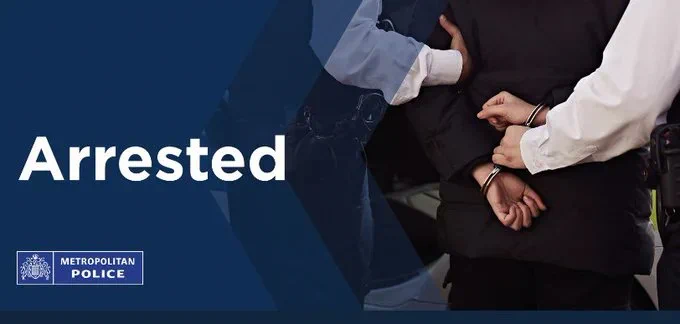 MPSChiswick's tweet photo. Information we receive from the community is used & developed to assist in detecting crime. A drug dealer from #ChiswickHighRoad #HogarthRoundabout #EastburyAvenue has been arrested for Possession with Intent to Supply after a warrant was executed by #ERPTC @MPSHounslow #TeamWork https://t.co/yyADl6qbO7