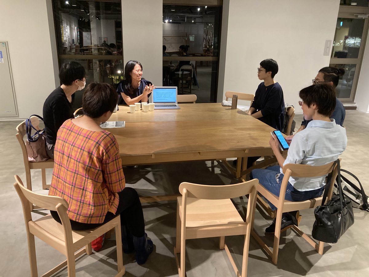 akita_cc's tweet photo. ＼カタルバー開店中／
國重さんが店主をつとめるカタルバーが開店中。ゆるりとお話がはじまっています。19:00までやってます。お気軽にどうぞ🚶‍♀️ https://t.co/kFZ1CPo09H