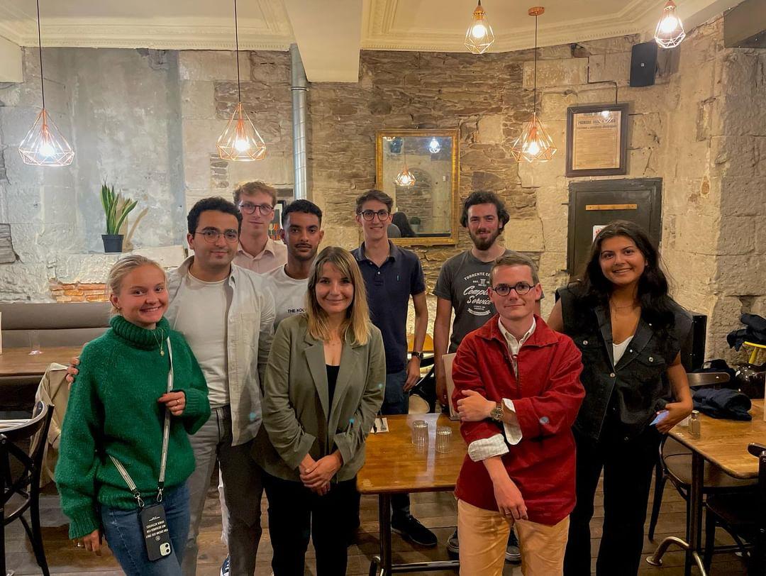 Hier soir, j'ai eu le plaisir d'échanger avec les membres de l'association Les Engagés. Cette association œuvre pour promouvoir l'engagement citoyen par les pairs auprès des jeunes.
Un grand merci à eux pour la qualité des débats.

#Nantes #Jeunesse #citoyen