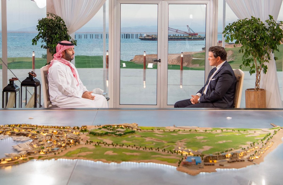 yassinebabaci's tweet photo. ولي العهد السعودي، يُحدث نهضة أخرى من خلال المقابلة الكاملة المكمولة التي أجراها، مع "فوكس نيوز"، ..مقابلة رزينة شاملة وجامعة والأهم أنها ذكية وقوية تعكس جليا التطور الباهر والبناء المتين ��لتي تقوم به #السعودية.
#لقاء_محمد_بن_سلمان 
#محمد_بن_سلمان 
#ولي_العهد
#رؤية_السعودية2030 https://t.co/6lUHrnnGxs