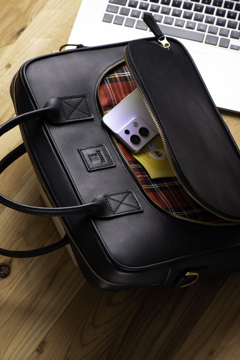 thonge254's tweet photo. 👜 Looking for premium leather products? Visit Thonge Leather! 🌟 Place your orders at [https://t.co/z7vyagXb78] or contact us at [0713020020]or email [thonge254@gmail.com]. Your style, our craftsmanship! 🧳

 DJ Grauchi Eldoret MC Gogo Senator Gloria Orwoba #kateactress https://t.co/ELxn8xEsVp