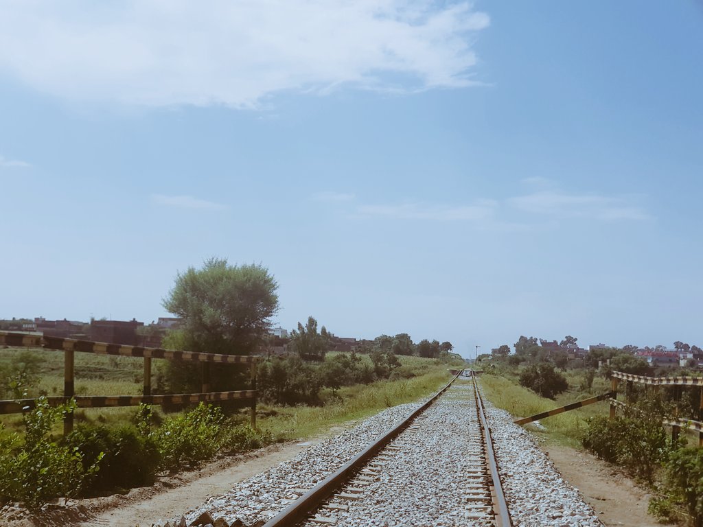 KAT002011's tweet photo. Rain, Road &amp; Railway line !

Pakistan 🇵🇰 https://t.co/zH4s5XPbwk